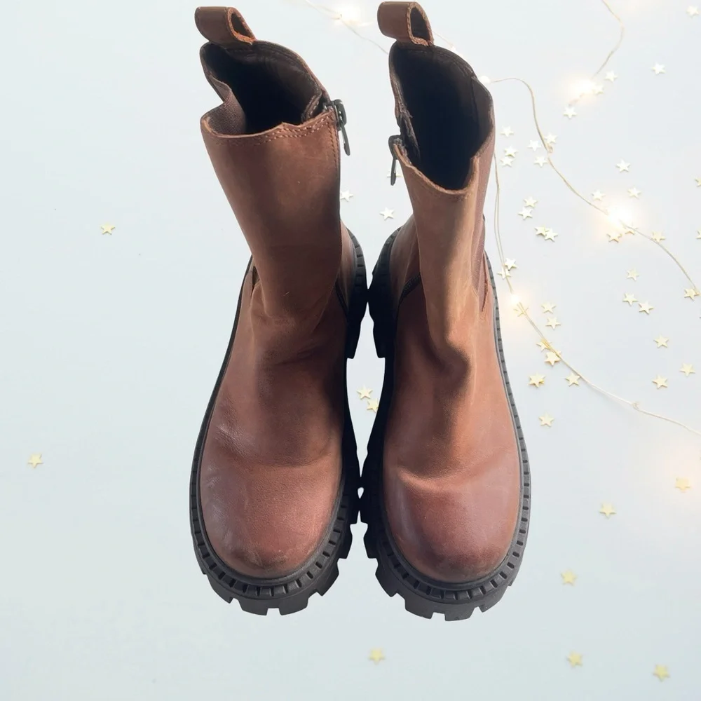 Steve Madden Chunky Brown Leather Ankle Boots size 5M - Picture 2 of 7